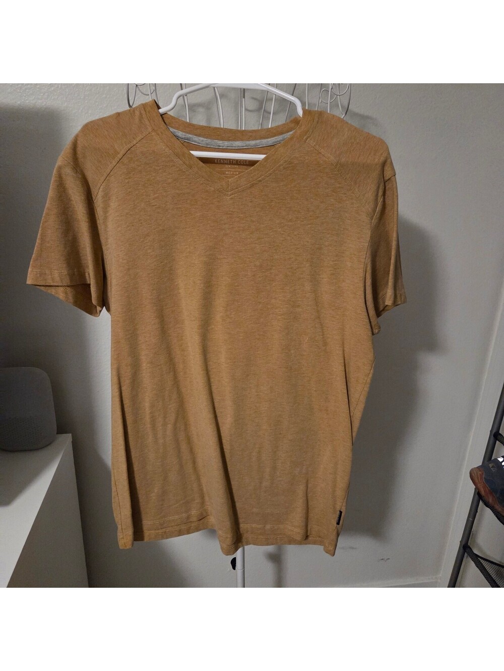 Kenneth Cole New York Men's Medium Tan V-Neck T-Shirt